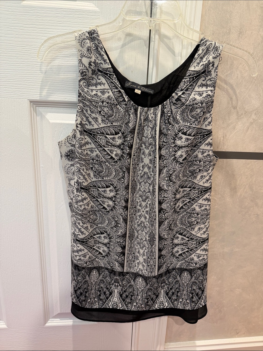 Rose & Olive Black and White Paisley Sleeveless Blouse